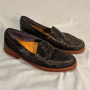 G.H. Bass & Co. patent Navy Leather Loafers